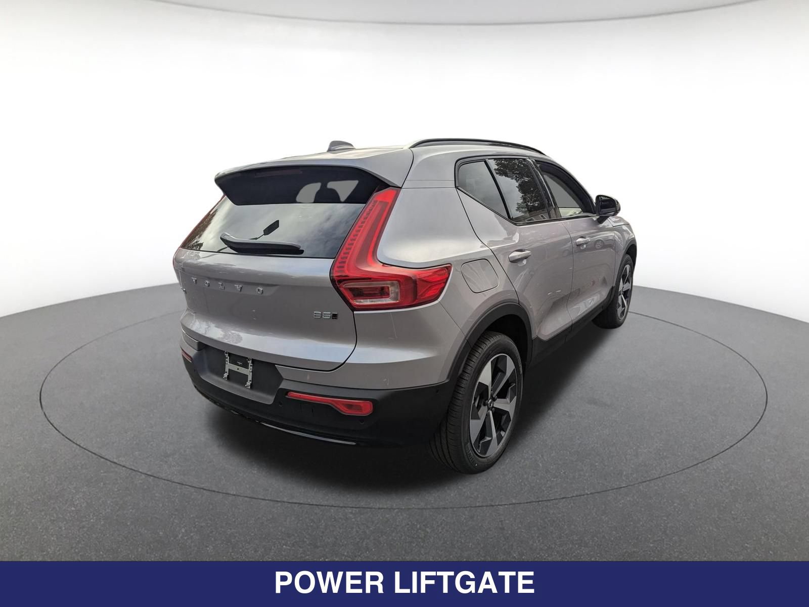 New 2026 Volvo XC40 B5 Plus w/ Protection Package Premier AWD/4WD image 5