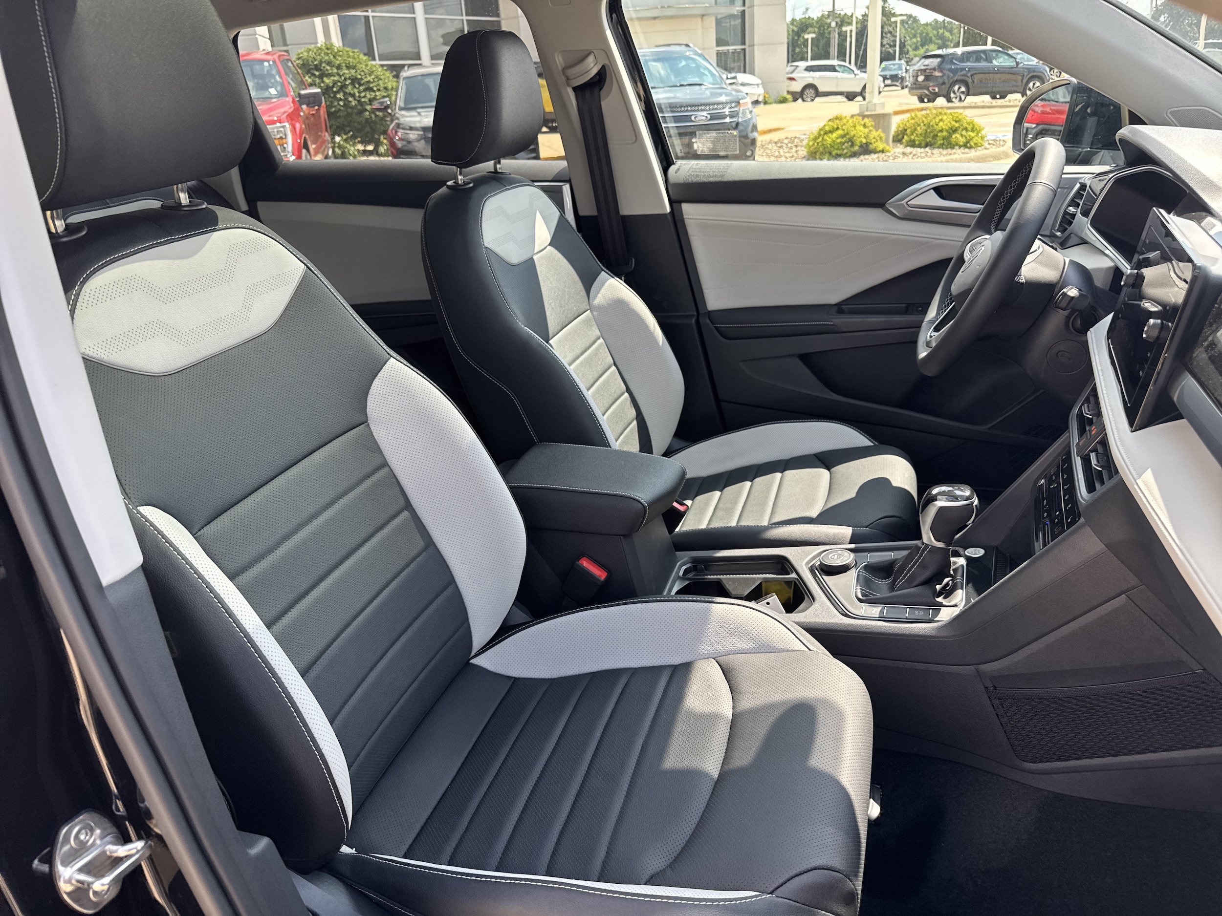 New 2026 Volkswagen Taos SEL AWD/4WD image 7