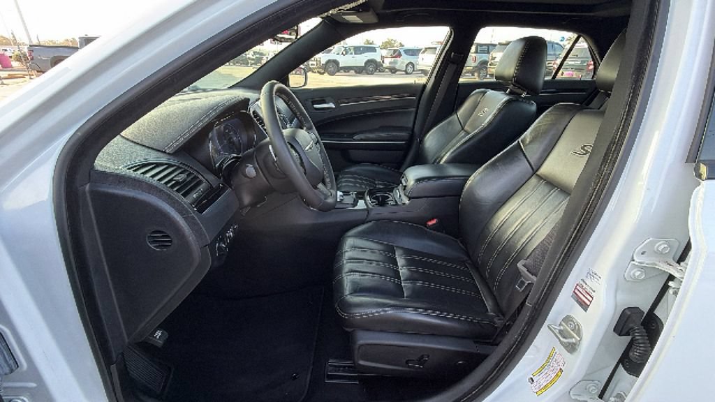 Used 2023 Chrysler 300 S RWD image 13