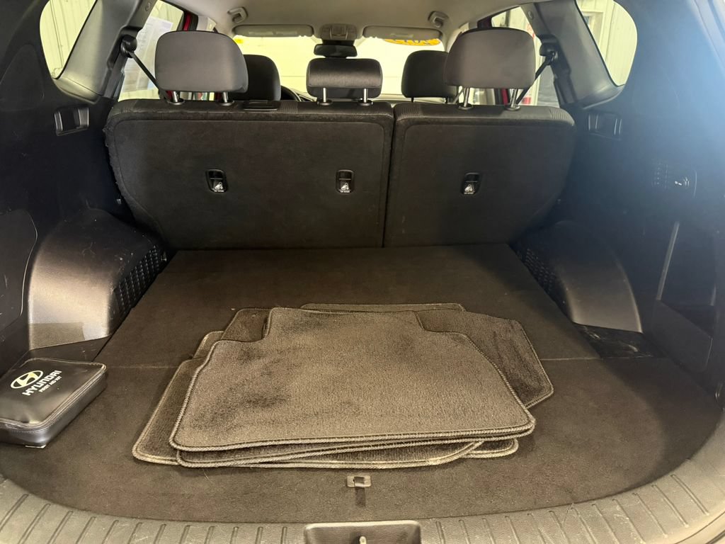 Used 2019 Hyundai Santa Fe SEL FWD image 27