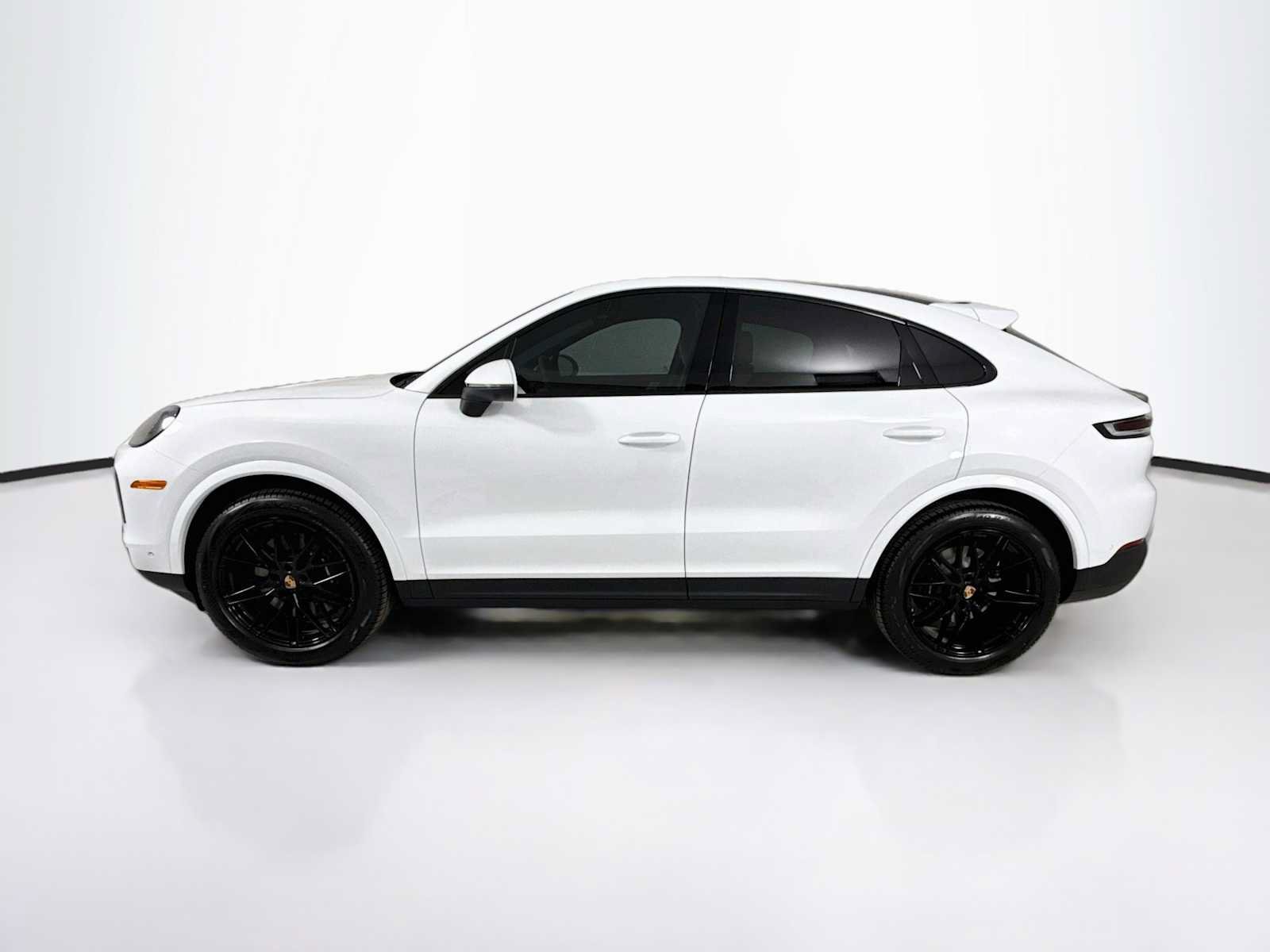 New 2026 Porsche Cayenne Coupe AWD/4WD image 2