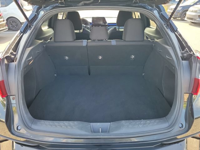 Used 2020 Toyota C-HR XLE FWD image 7