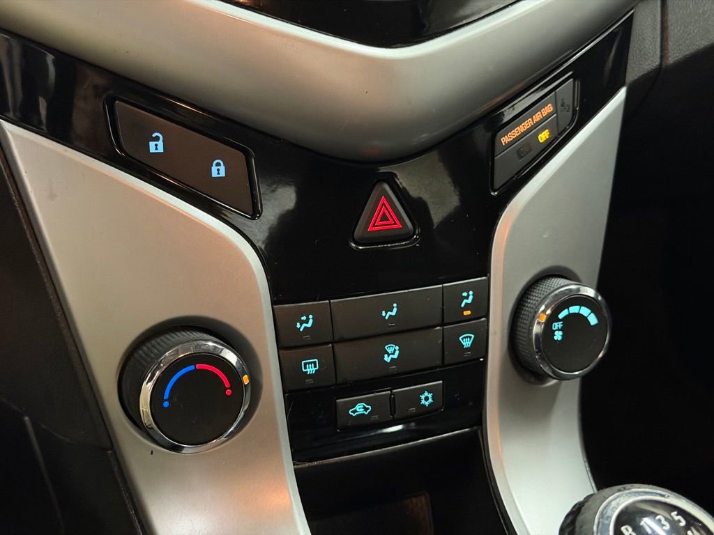 Used 2012 Chevrolet Cruze Eco image 29