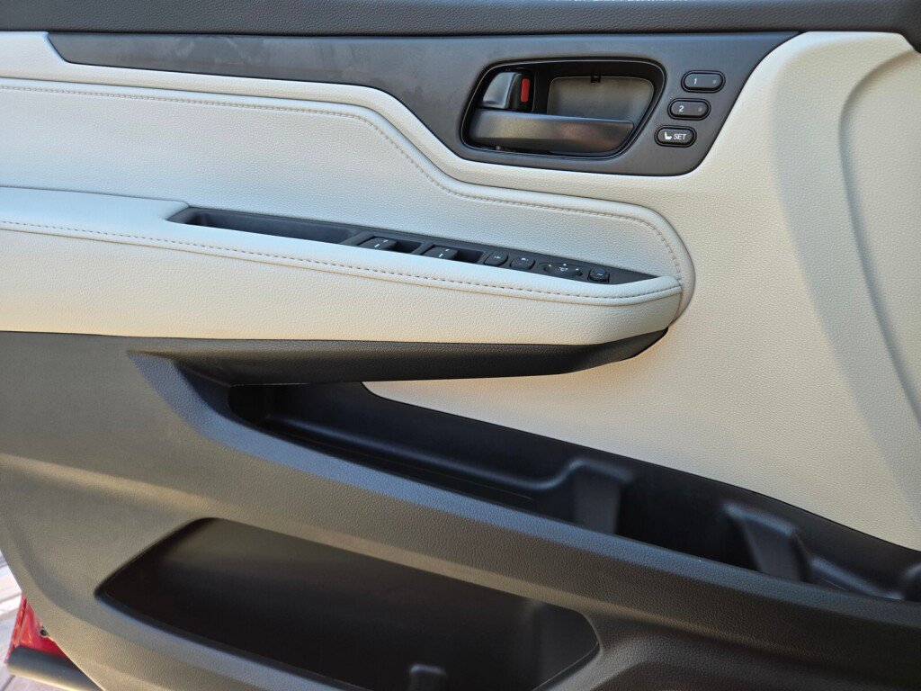 New 2027 Honda Odyssey EX-L image 12