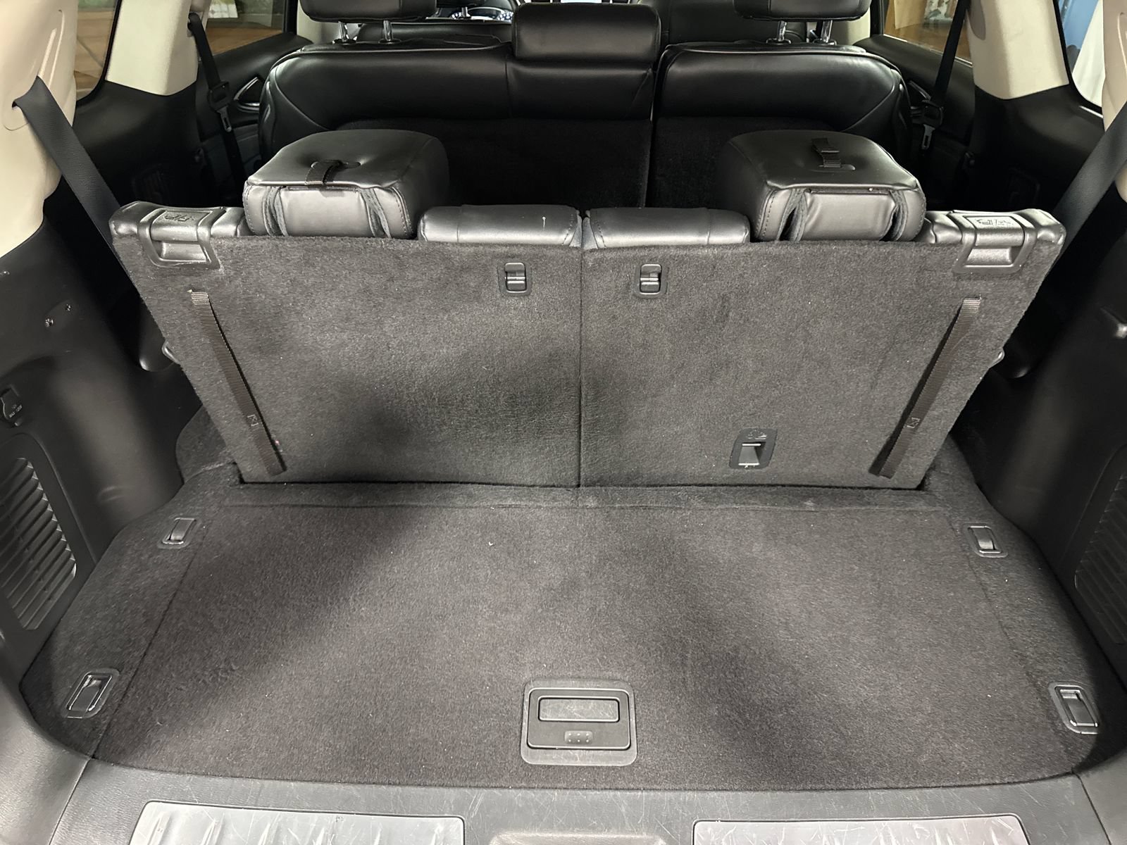 Used 2014 INFINITI QX60 Luxe w/ Premium Package AWD/4WD image 27