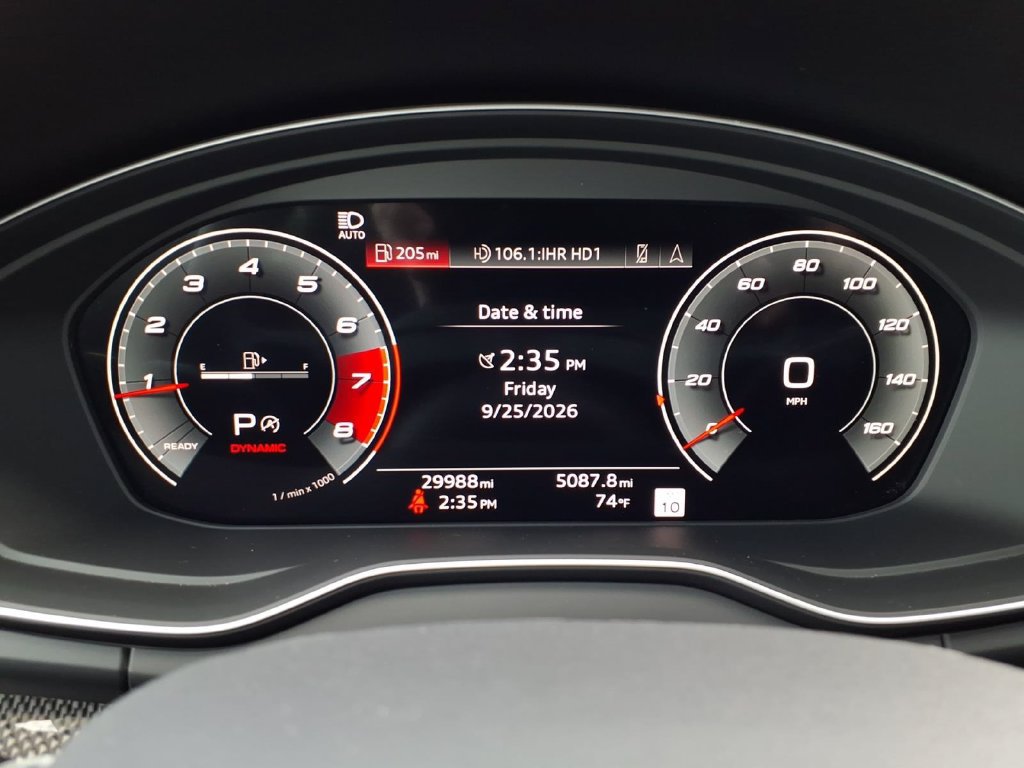 Used 2024 Audi SQ5 Prestige w/ Prestige Package AWD/4WD image 13