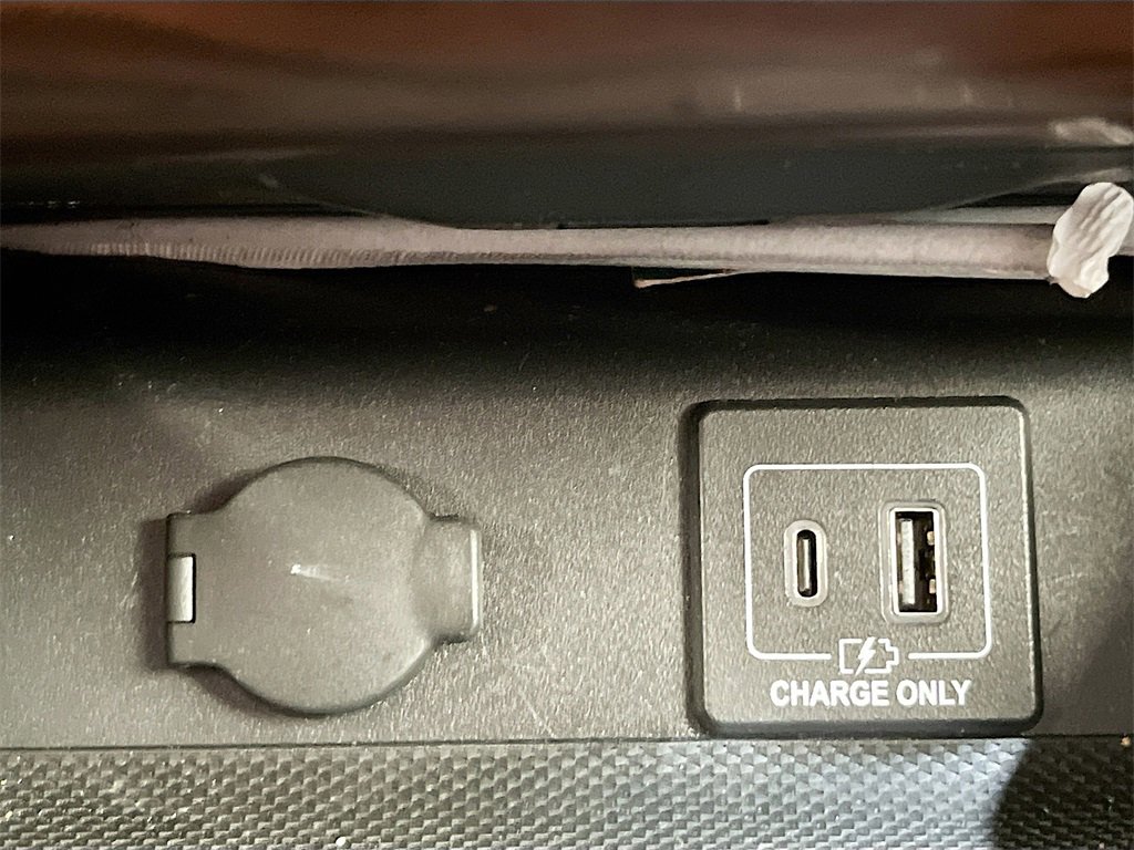 Used 2019 Nissan Pathfinder Platinum w/ Cargo Package image 20