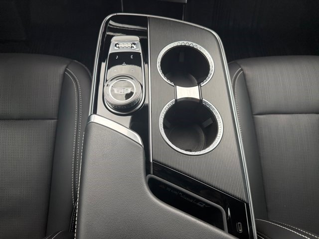 Certified 2024 Cadillac Lyriq Luxury AWD/4WD image 11