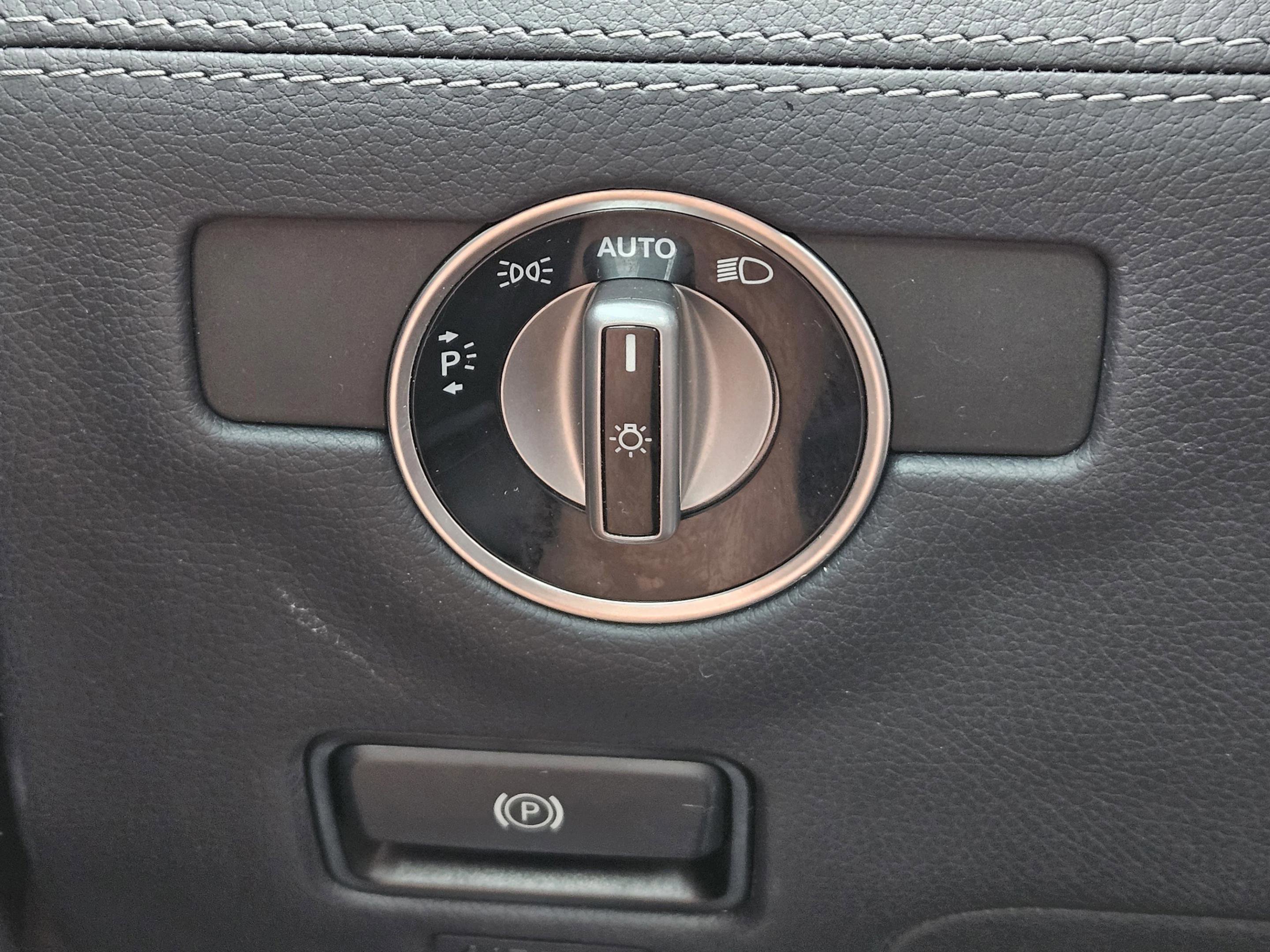 Used 2017 Mercedes-Benz SL 550 image 22