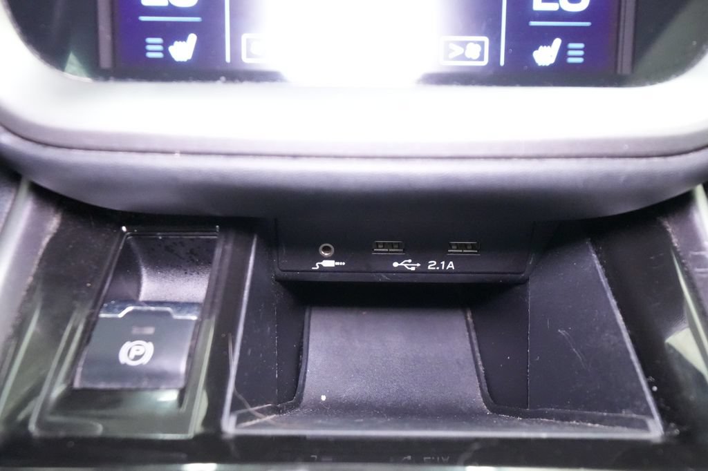 Used 2020 Subaru Outback Premium AWD/4WD image 30