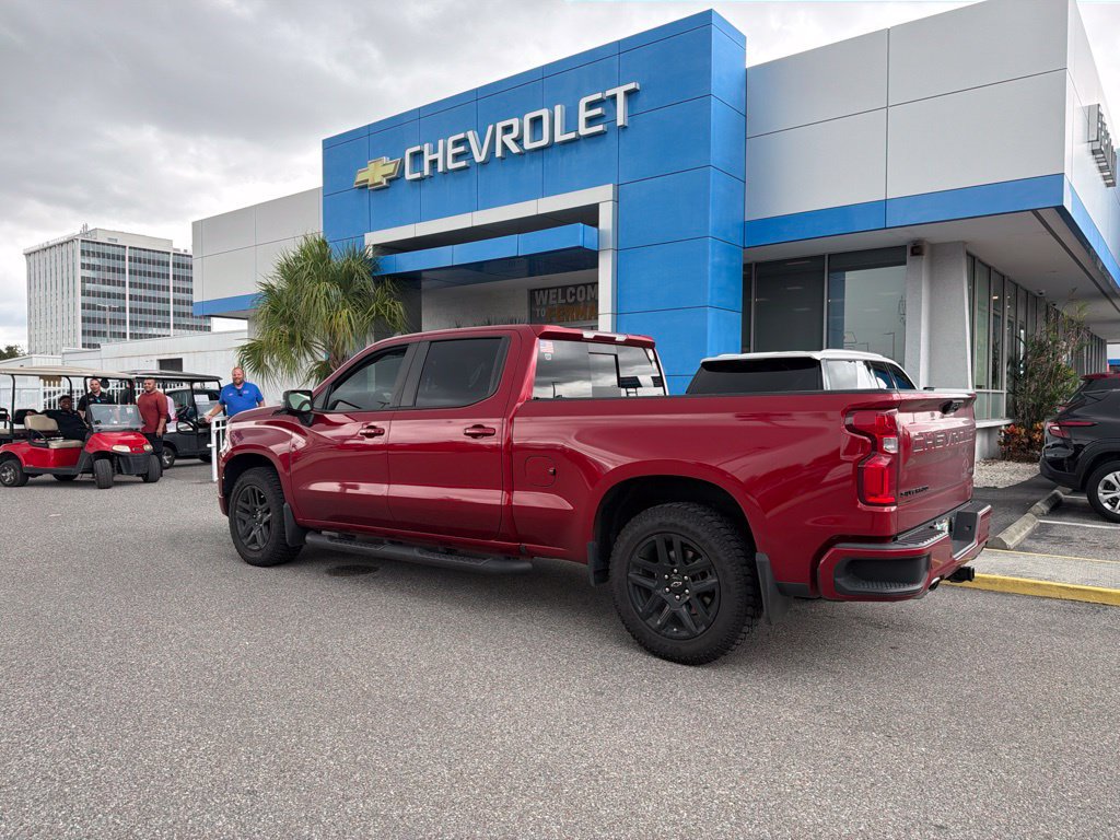 Used 2023 Chevrolet Silverado 1500 RST AWD/4WD image 5