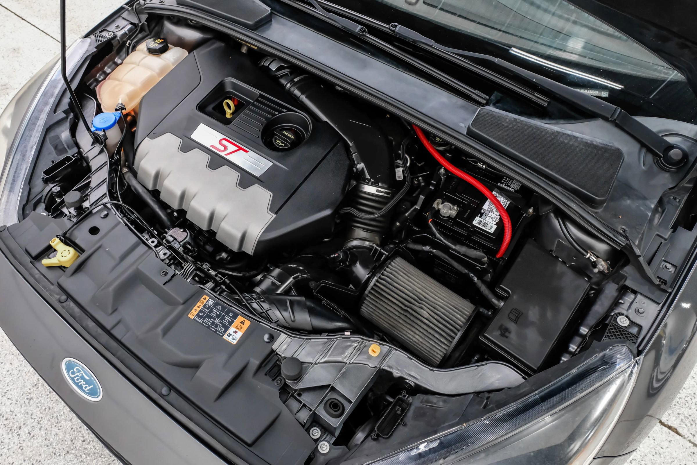 Used 2018 Ford Focus ST w/ Equipment Group 402A FWD image 60