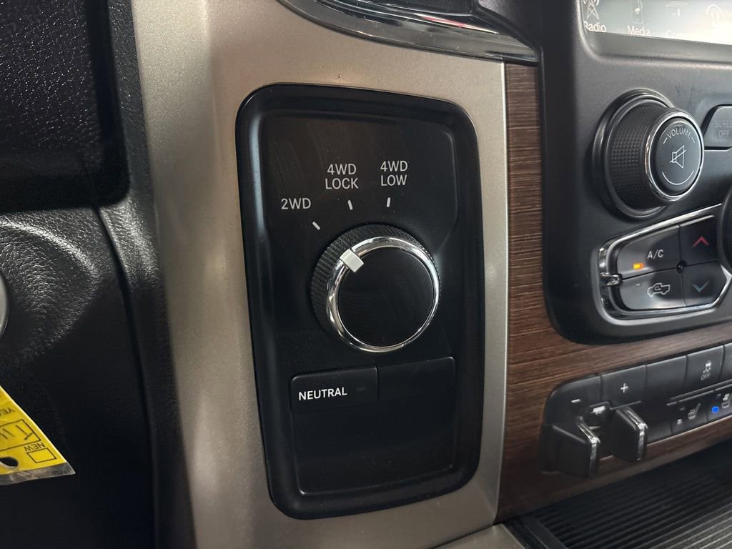 Used 2014 RAM 2500 Laramie AWD/4WD image 19