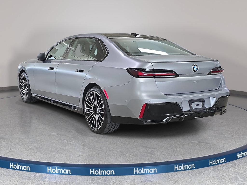 Used 2026 BMW 740i RWD image 9