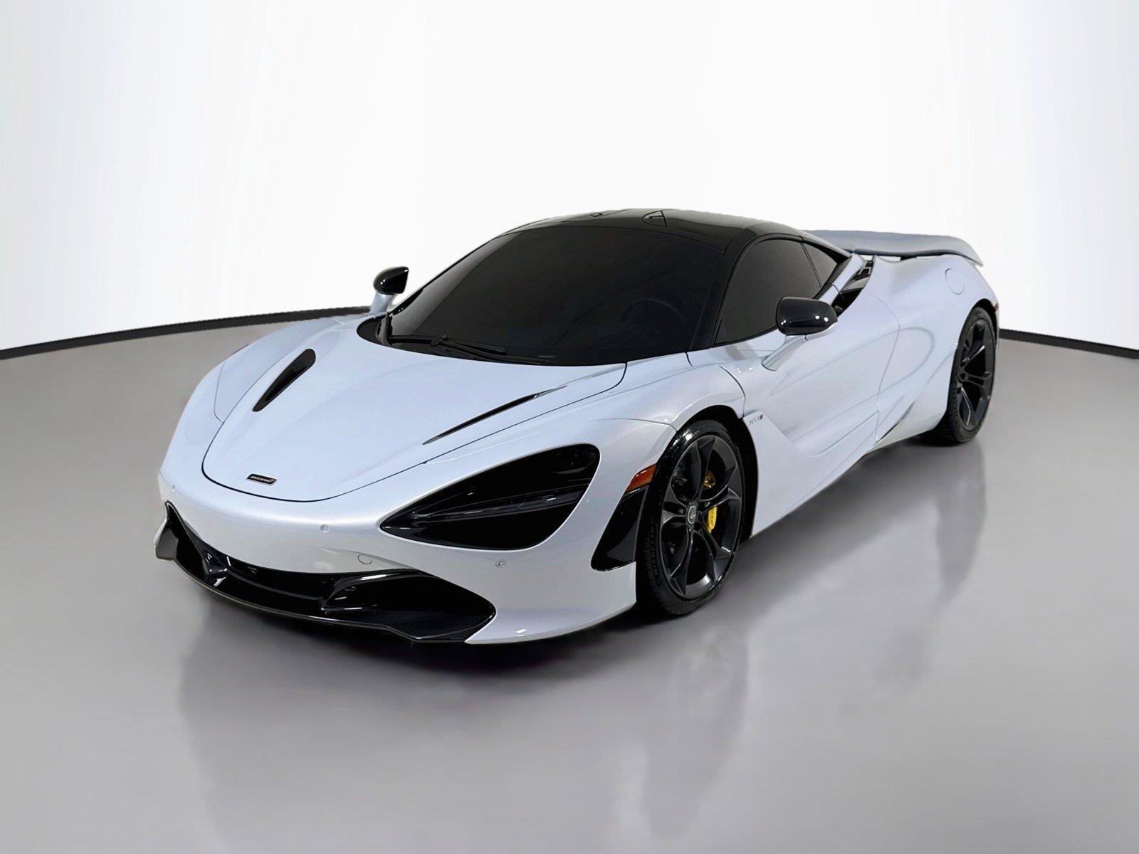 Used 2018 McLaren 720S Performance RWD image 9
