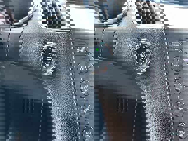 Used 2019 Ford Edge Titanium FWD image 28