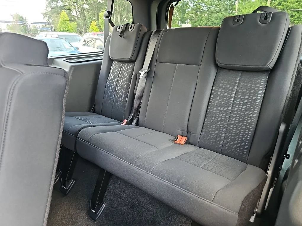 Used 2016 Ford Expedition EL XL w/ Equipment Group 101A AWD/4WD image 18