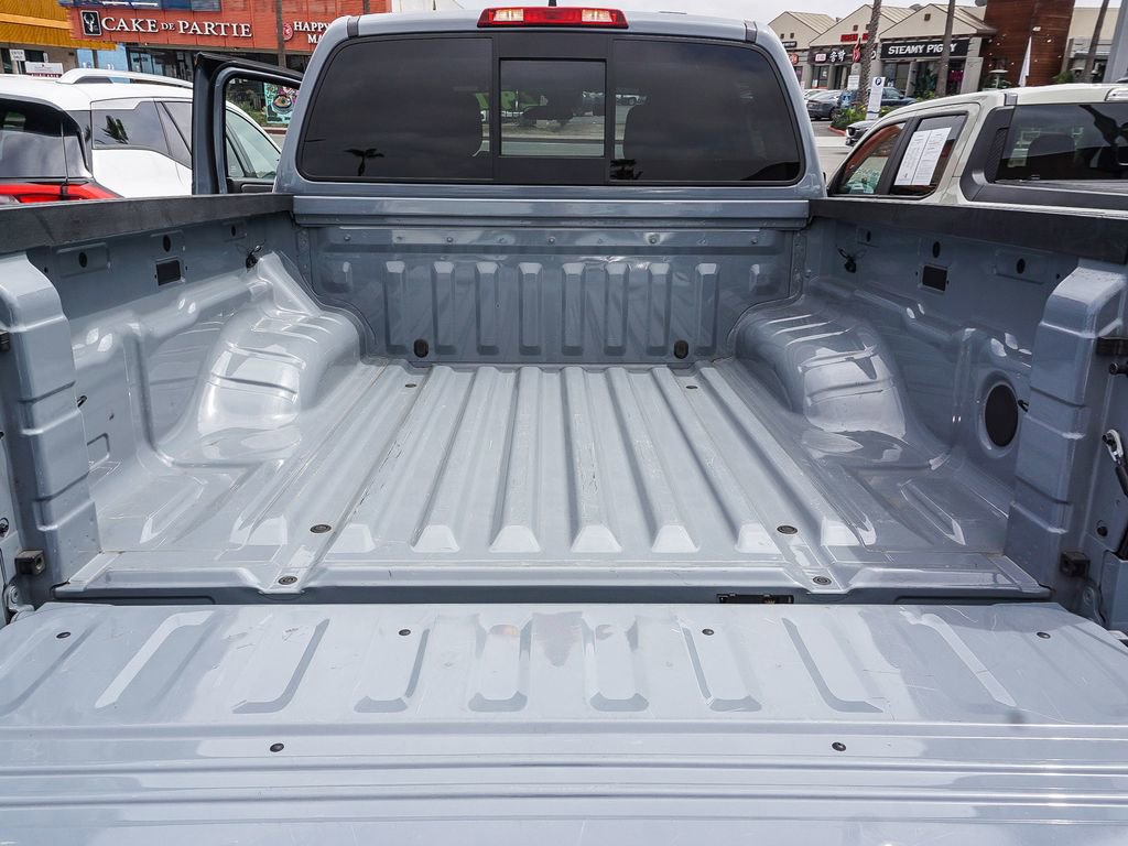 Used 2022 Nissan Frontier Pro-X w/ Technology Package image 25