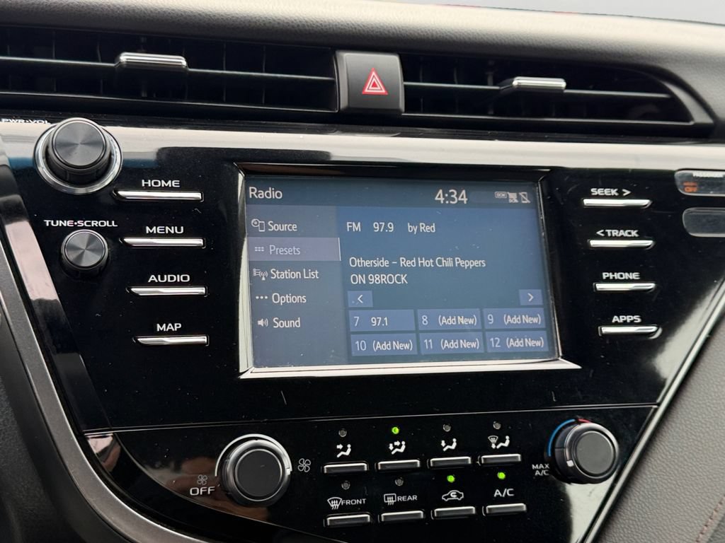 Used 2019 Toyota Camry LE FWD image 17