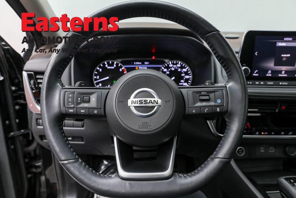 Used 2021 Nissan Rogue SV w/ Premium Package image 10