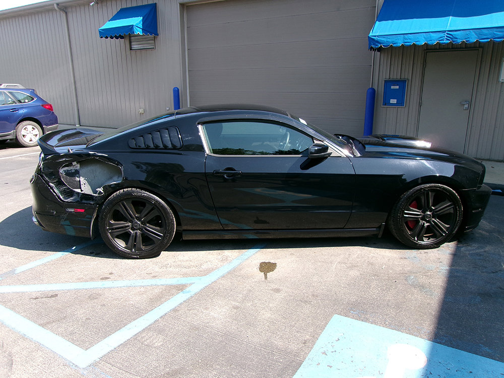 Used 2014 Ford Mustang Coupe w/ V6 Performance Package image 5