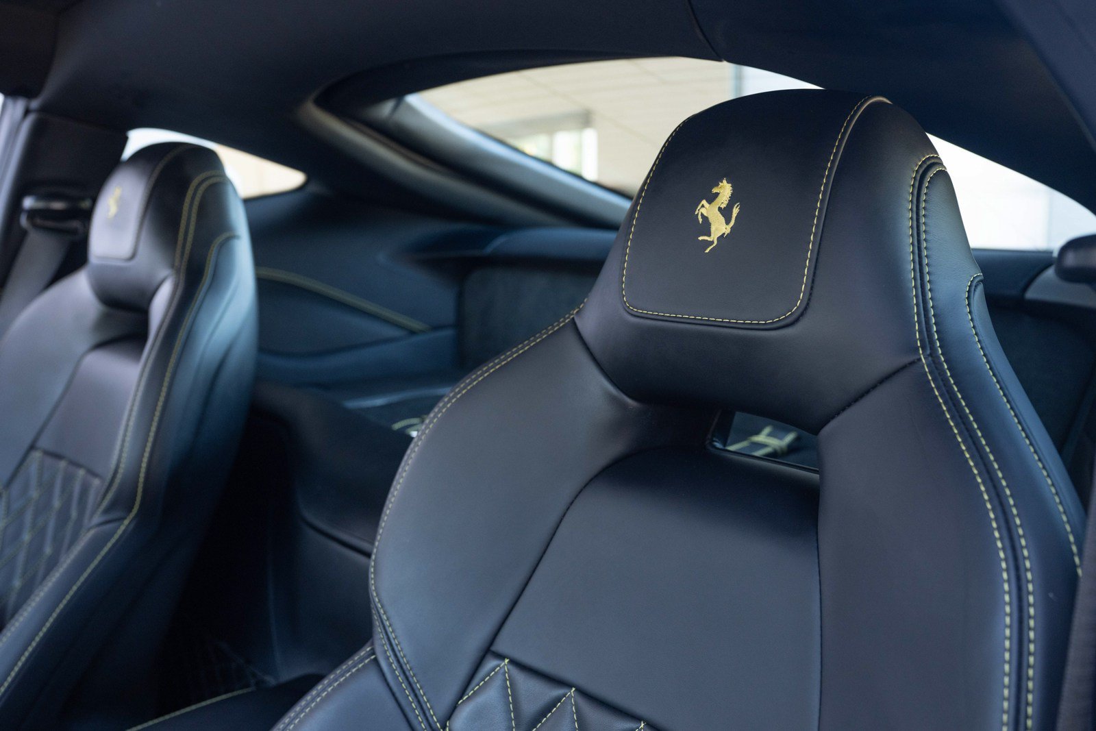 Used 2013 Ferrari F12 Berlinetta RWD image 52