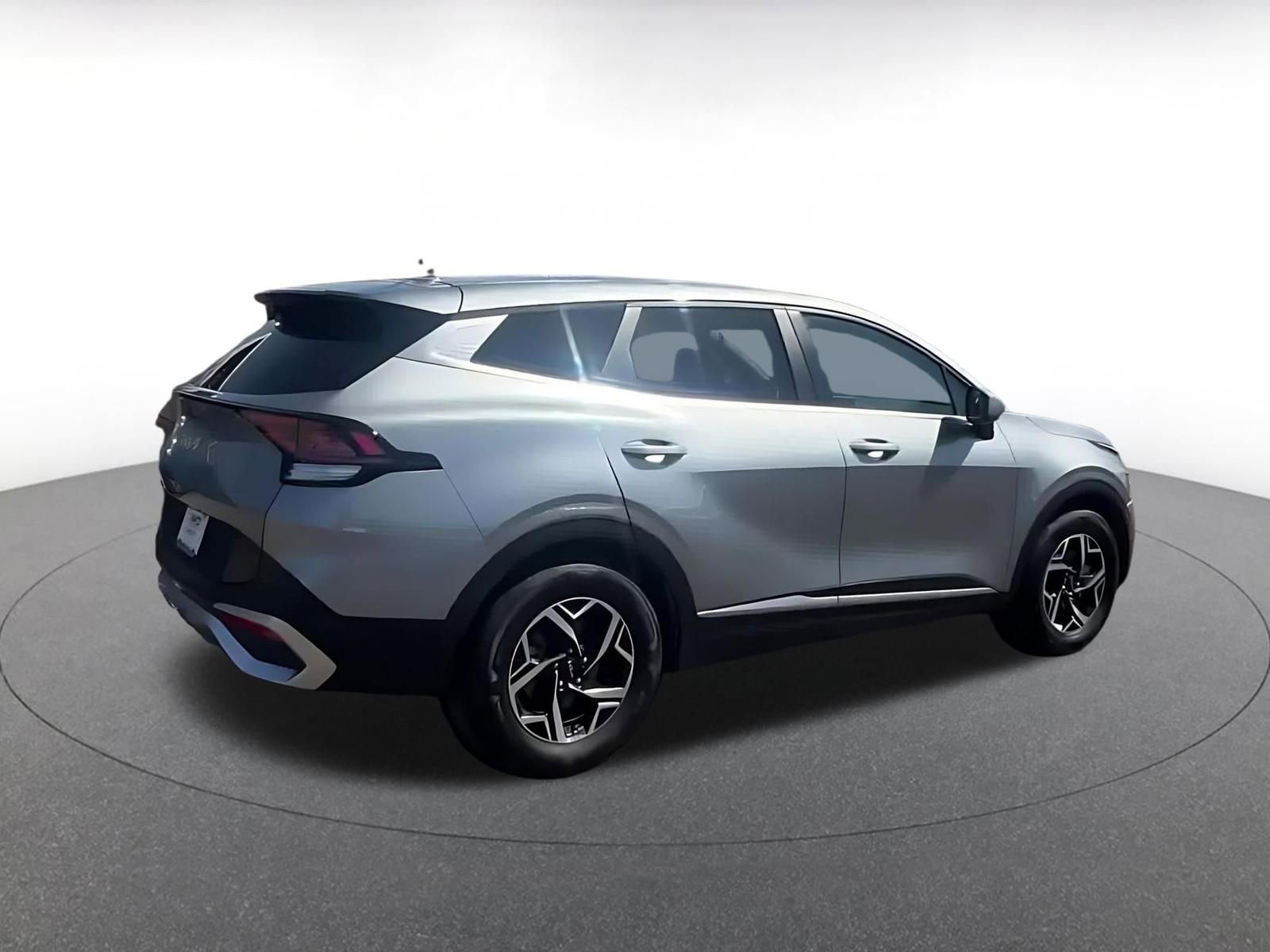 Used 2025 Kia Sportage LX image 15