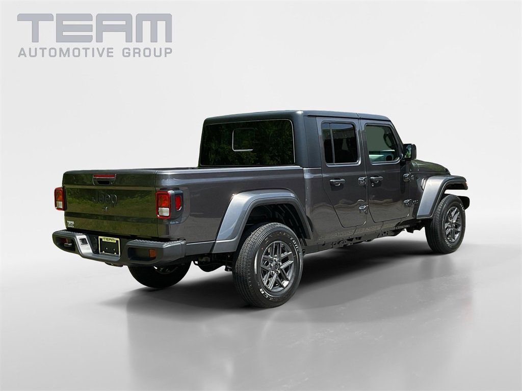 New 2025 Jeep Gladiator Sport image 7