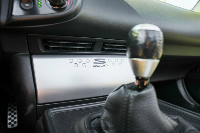 Used 2004 Honda S2000 image 47