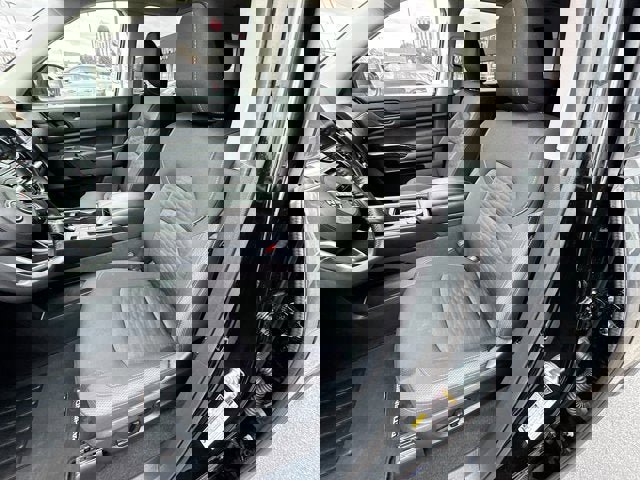 Certified 2025 Nissan Pathfinder SV image 18