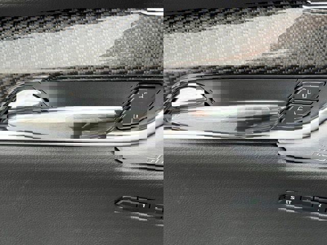 New 2025 Cadillac XT6 Sport w/ Technology Package image 17