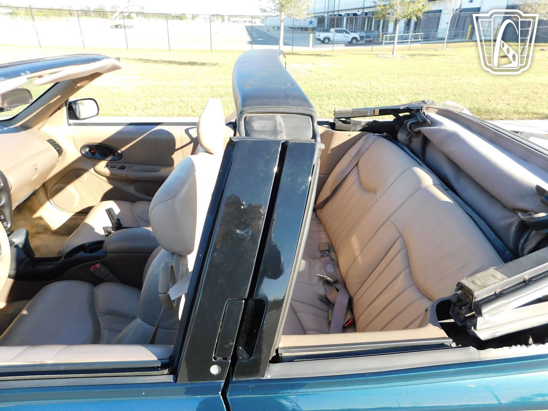 Used 1995 Oldsmobile Cutlass Supreme Convertible image 35