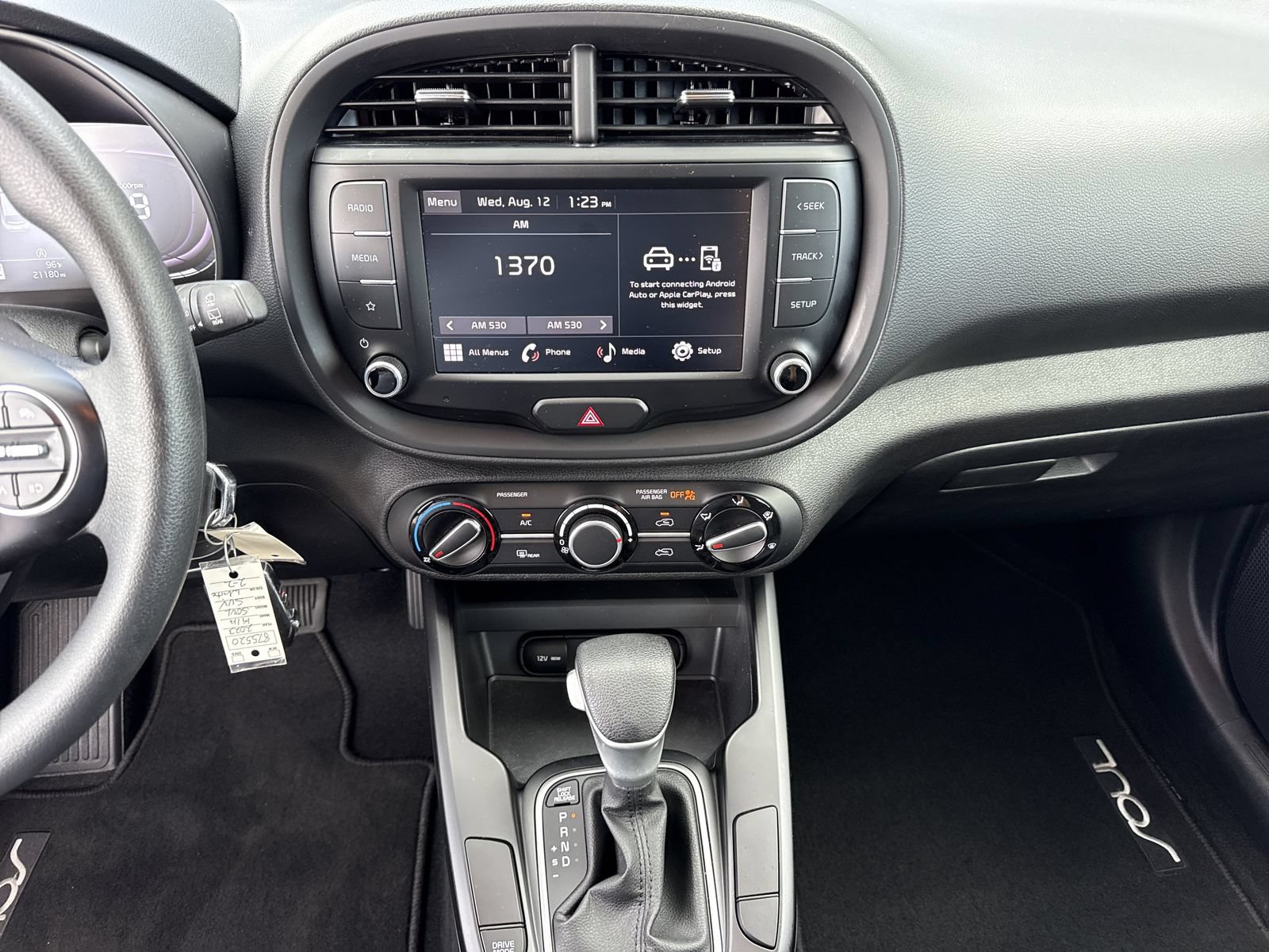 Used 2023 Kia Soul LX w/ LX Technology Package FWD image 26