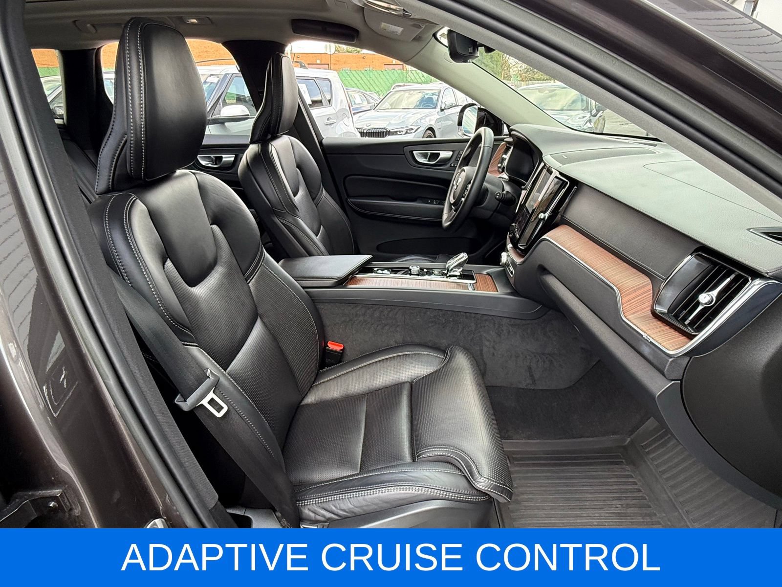 Used 2023 Volvo XC60 B5 Ultimate w/ Climate Package AWD/4WD image 23