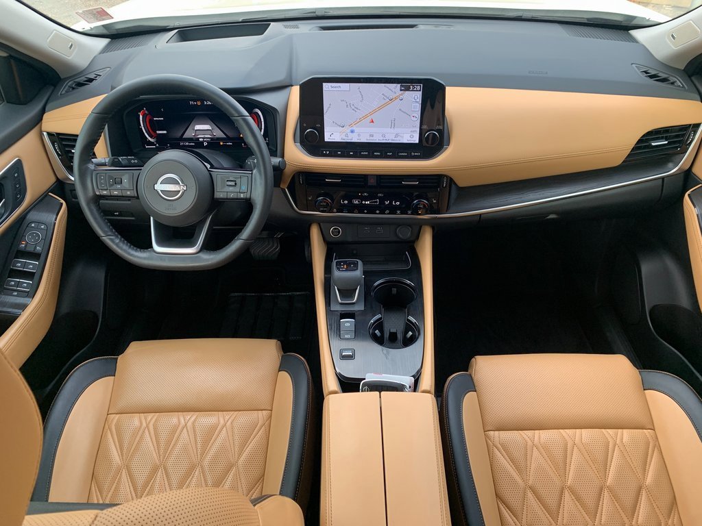 Used 2023 Nissan Rogue Platinum w/ Platinum Premium Package image 12