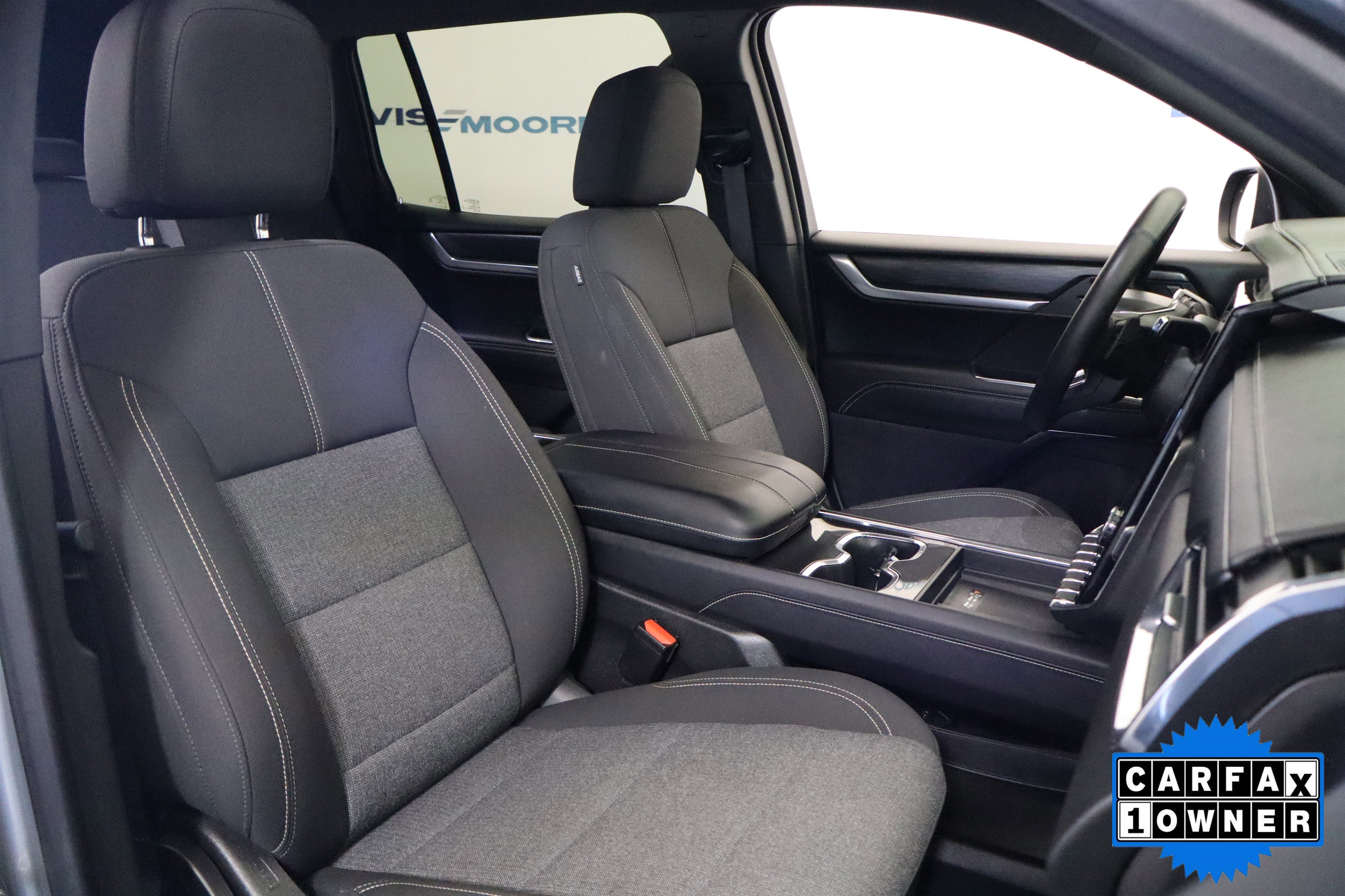 Used 2025 GMC Acadia Elevation image 19