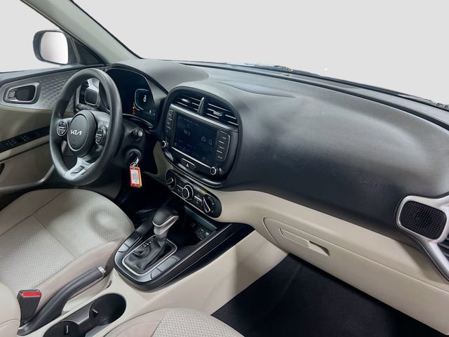 Certified 2025 Kia Soul LX FWD image 27