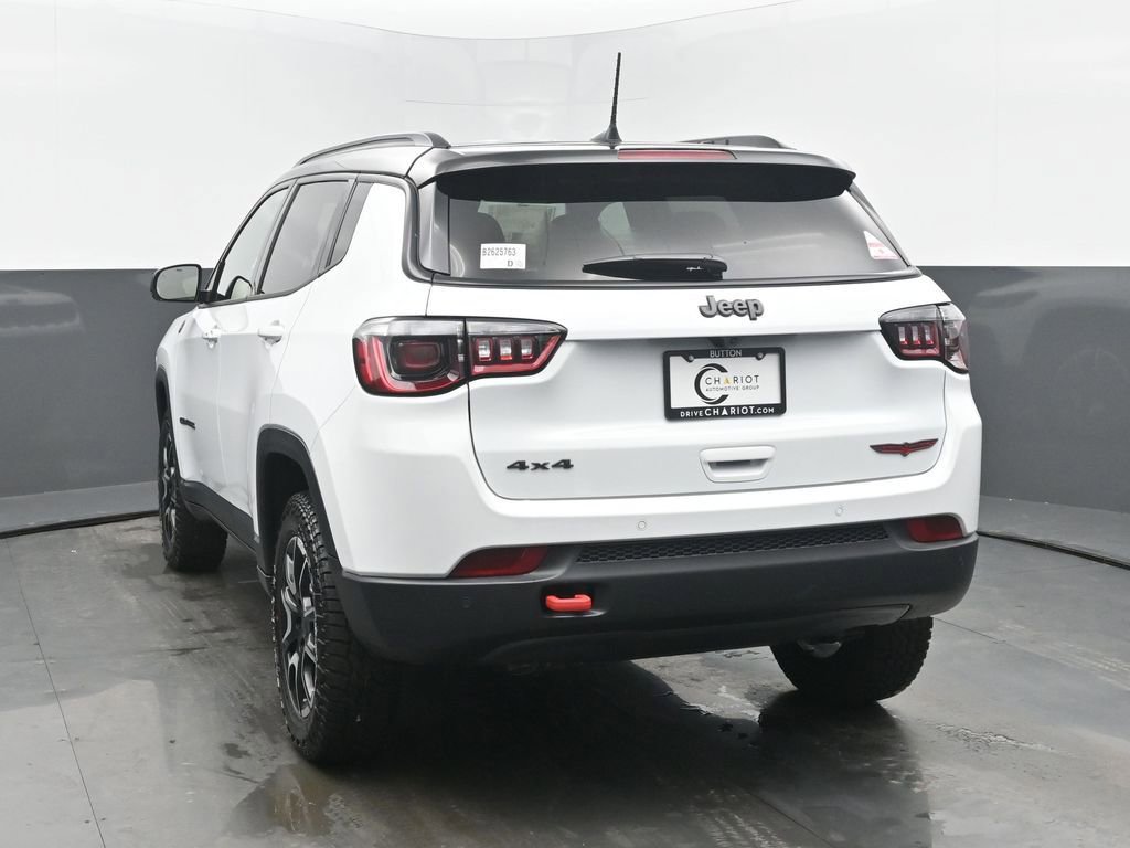 New 2026 Jeep Compass Trailhawk image 4