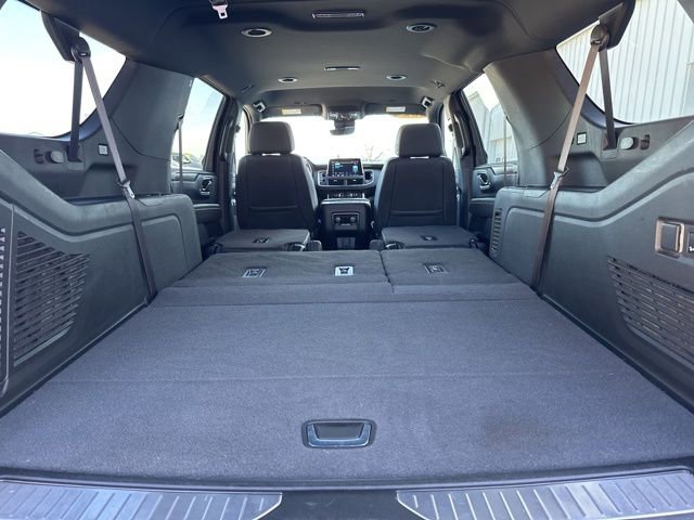 Used 2024 Chevrolet Suburban Premier image 46