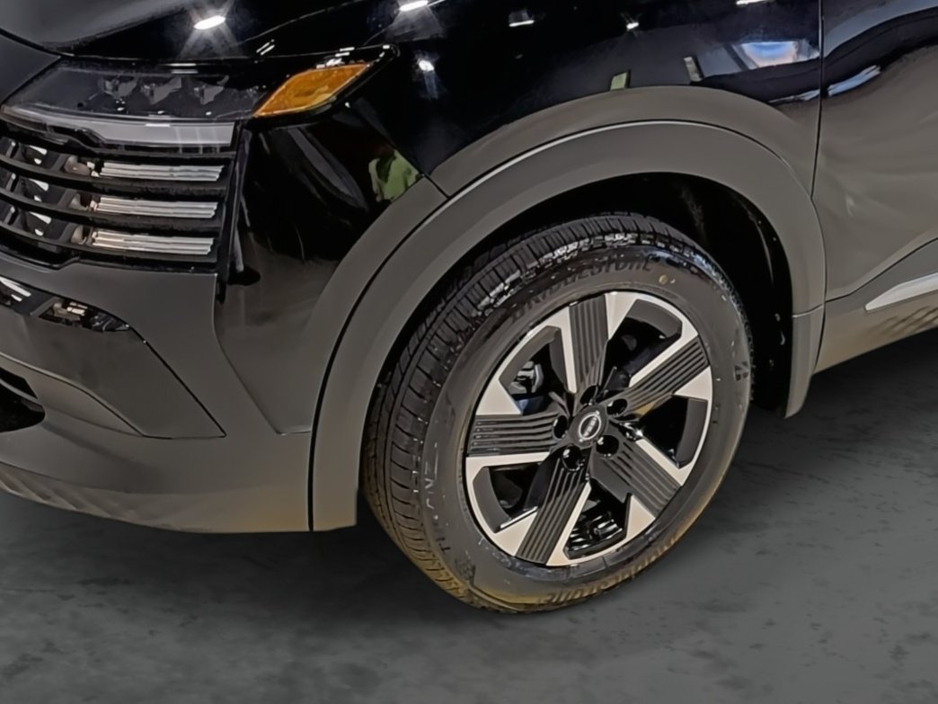 New 2026 Nissan Kicks SV w/ Cold Weather Package AWD/4WD image 9