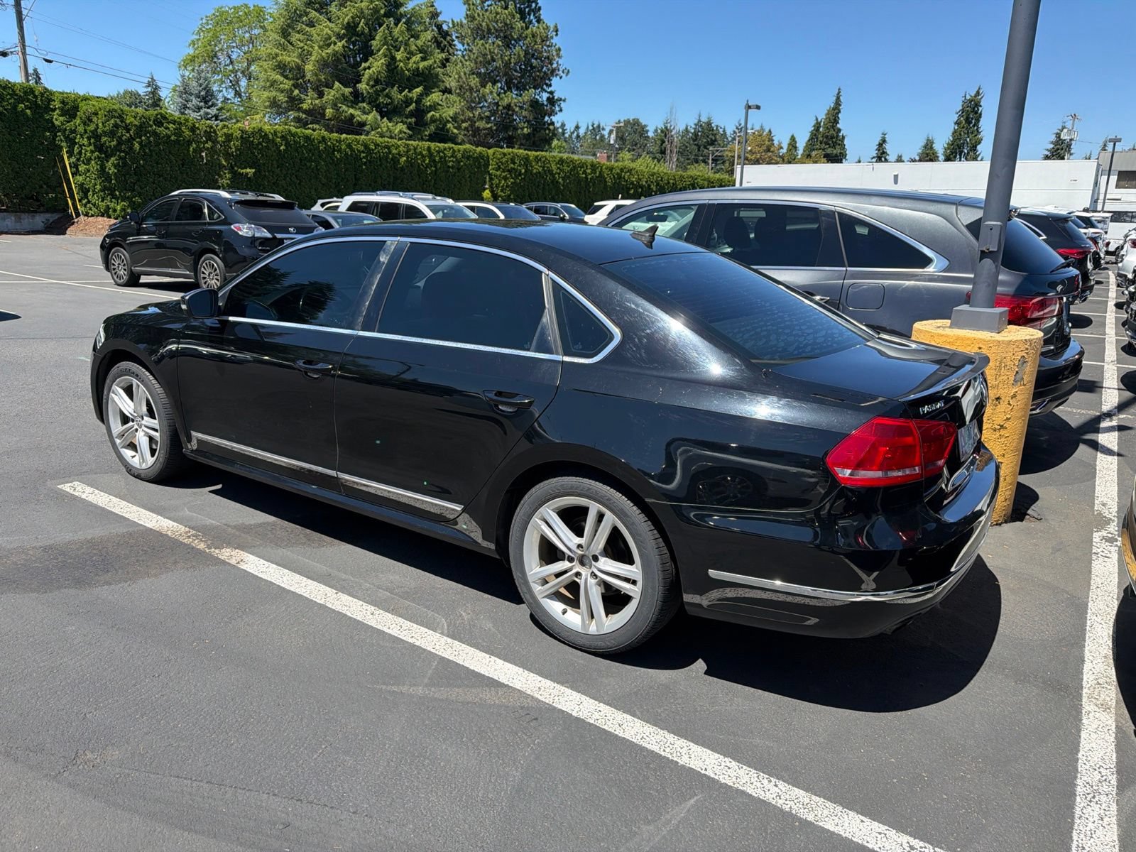 Used 2014 Volkswagen Passat 1.8T SEL Premium FWD image 14