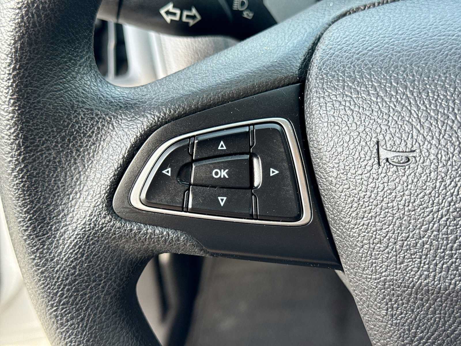 Used 2018 Ford Focus S FWD image 22