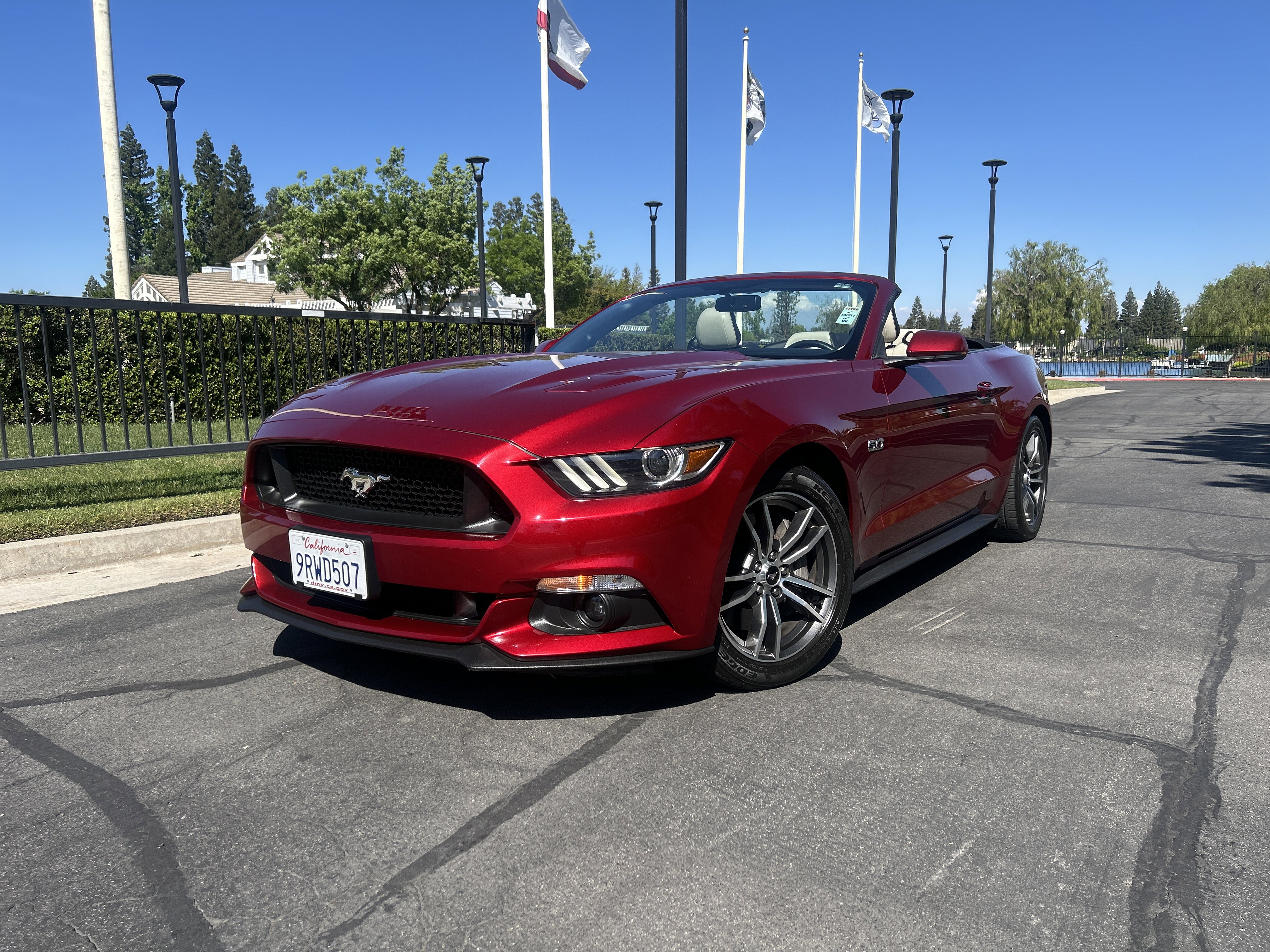 Used 2017 Ford Mustang GT Premium image 19