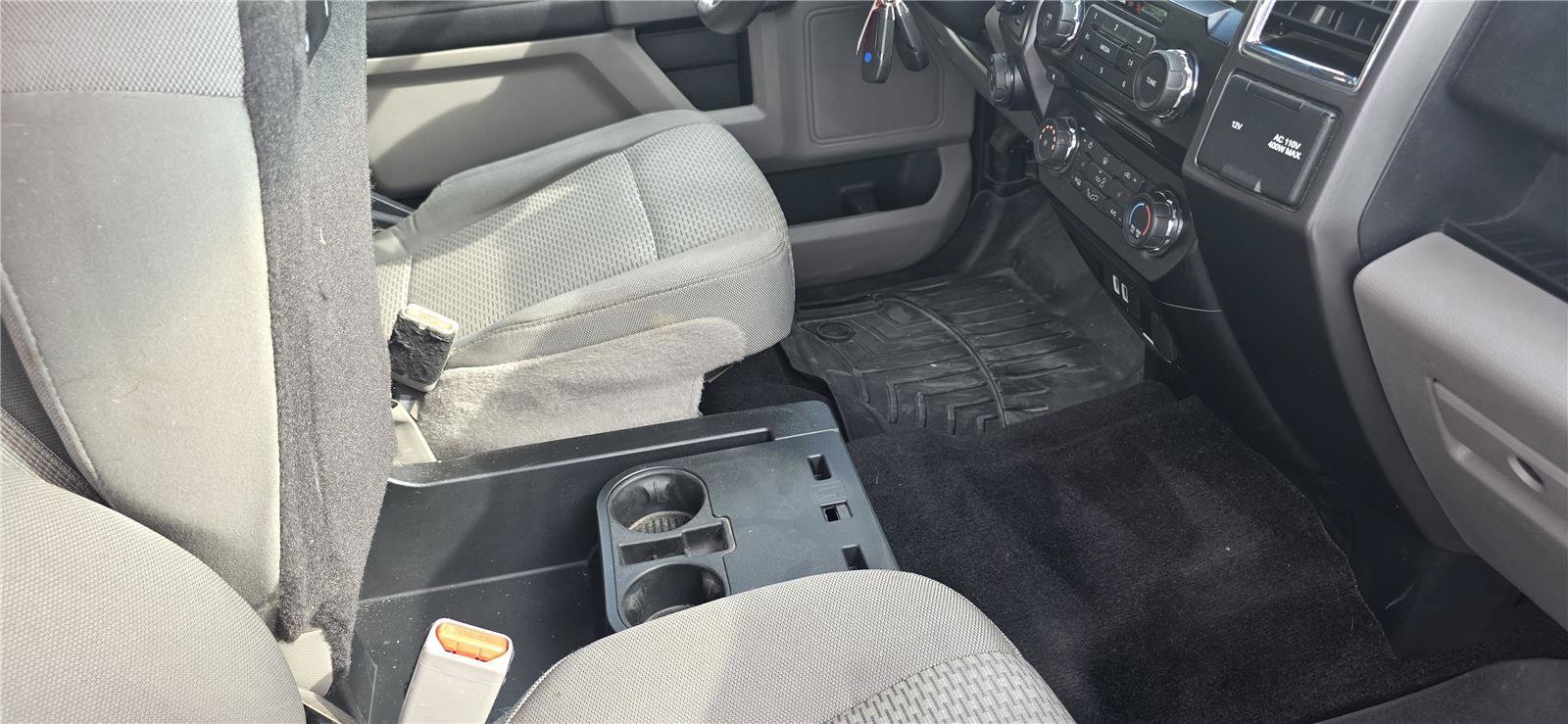 Used 2016 Ford F150 XLT w/ Equipment Group 302A Luxury AWD/4WD image 11