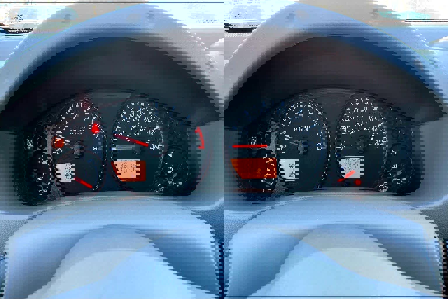 Used 2020 Nissan Frontier SV image 25