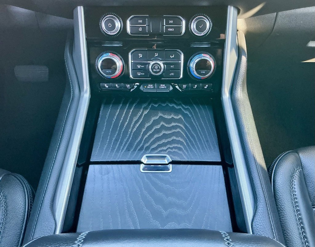 Used 2021 GMC Yukon XL Denali image 36