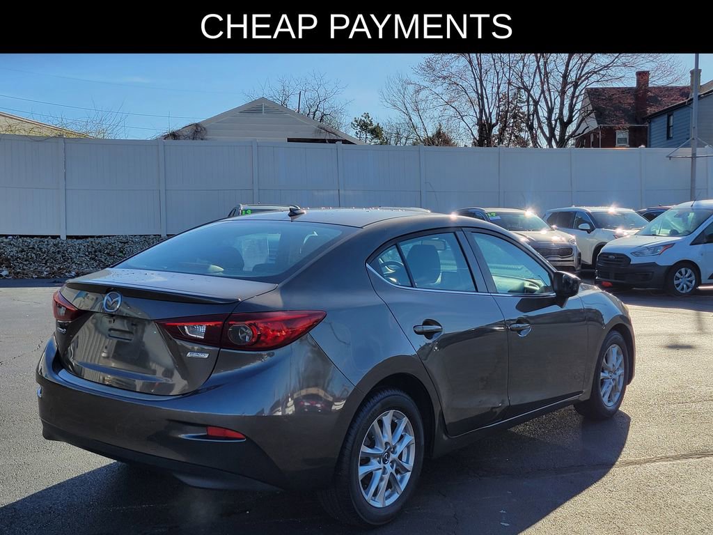 Used 2016 MAZDA MAZDA3 i Touring w/ Popular Equipment Package image 4