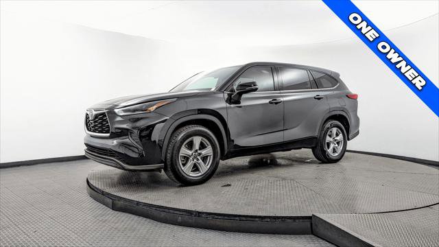 Used 2021 Toyota Highlander L image 2