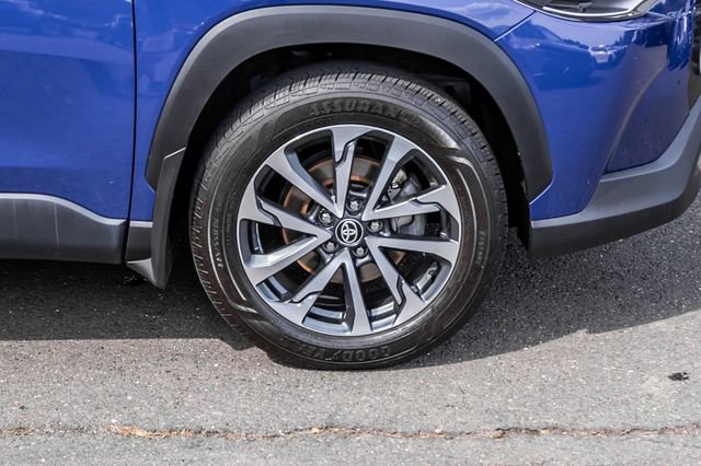 Certified 2024 Toyota Corolla Cross XLE w/ Convenience Package image 7