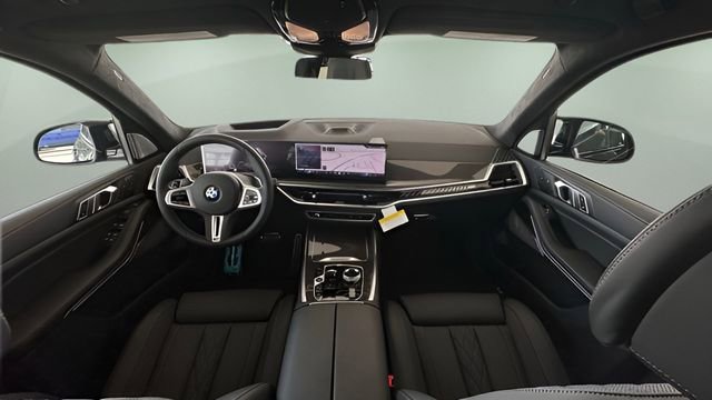 Used 2026 BMW X7 M60i image 61
